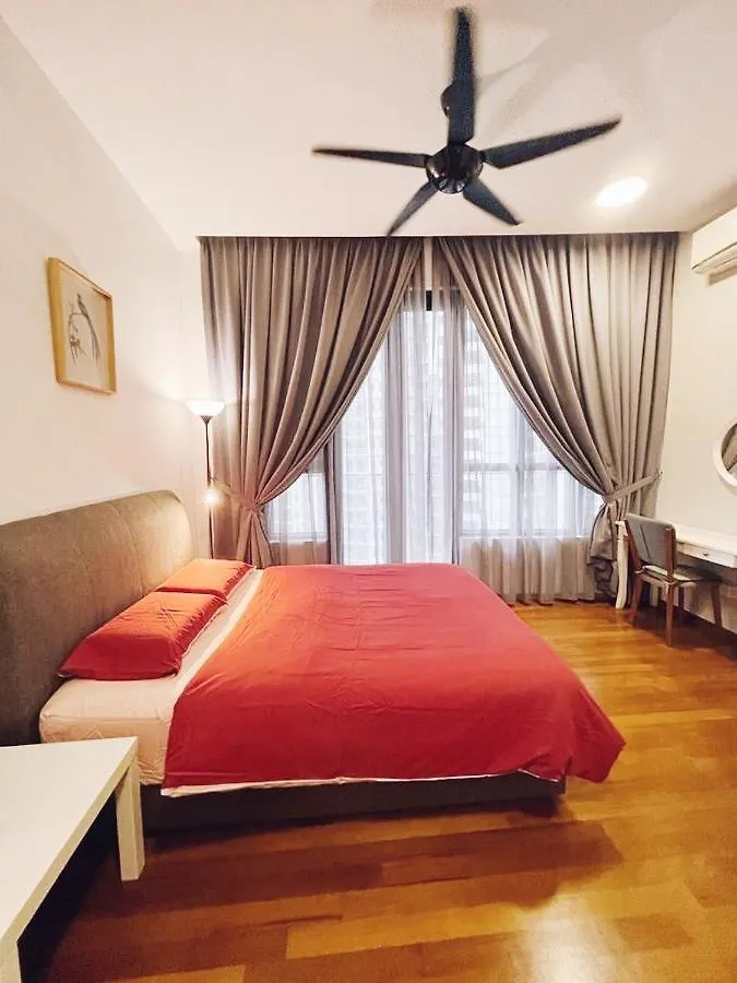 Promo Connected Train 4 Bedroom Above Mall 20 Kuala Lumpur 0*,
