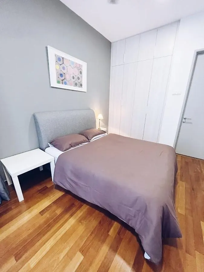 Promo Connected Train 4 Bedroom Above Mall 20 Kuala Lumpur Malaysia
