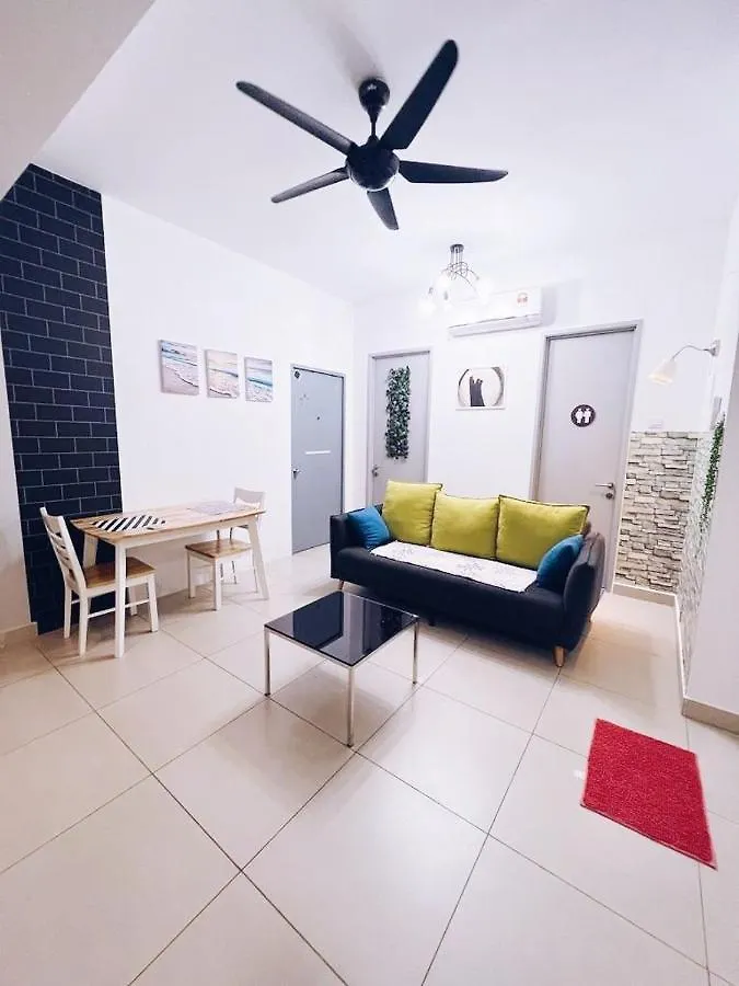 Promo Connected Train 4 Bedroom Above Mall 20 吉隆坡 公寓