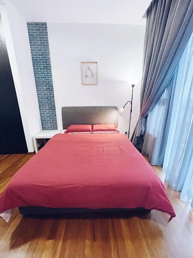 Promo Connected Train 4 Bedroom Above Mall 20 吉隆坡 公寓